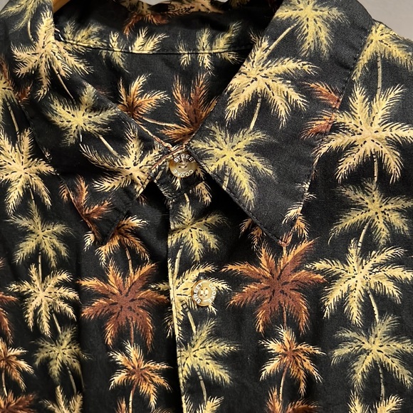 Cooke Street Honolulu Hawaiian Shirt, Palm Trees. Size M - Picture 6 of 7